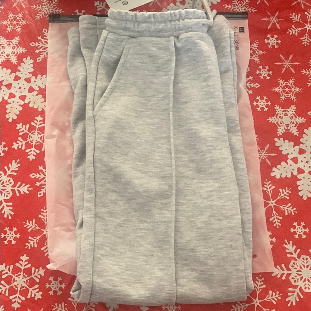 Newly Returned SHEIN Kids Gray Sweatpants Relaxed Fit Cotton Blend Size 9Y